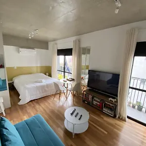 85 New W Balcony, Fast Wifi And Movie Screen! São Paulo